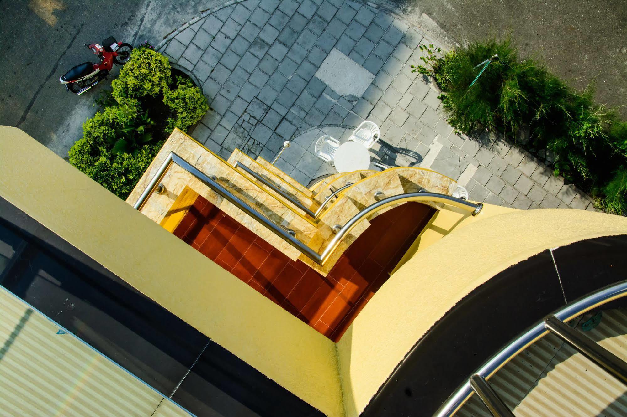Clear Sky Inn Hulhumale Ngoại thất bức ảnh