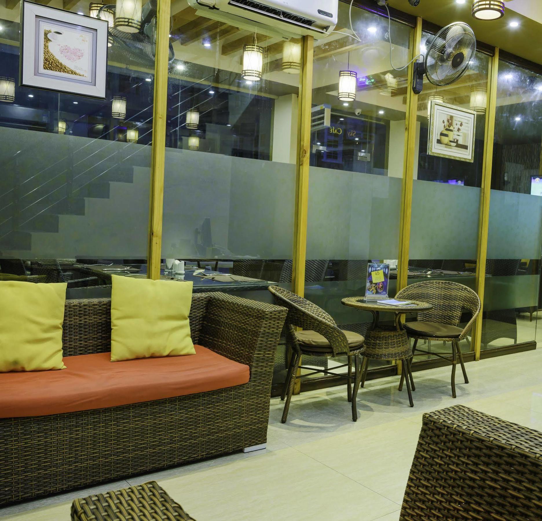Clear Sky Inn Hulhumale Ngoại thất bức ảnh
