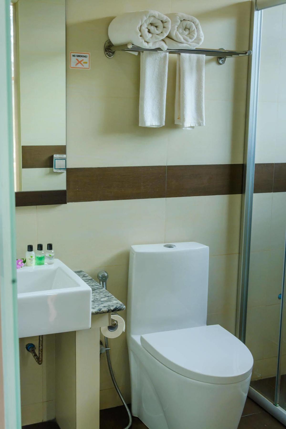 Clear Sky Inn Hulhumale Ngoại thất bức ảnh
