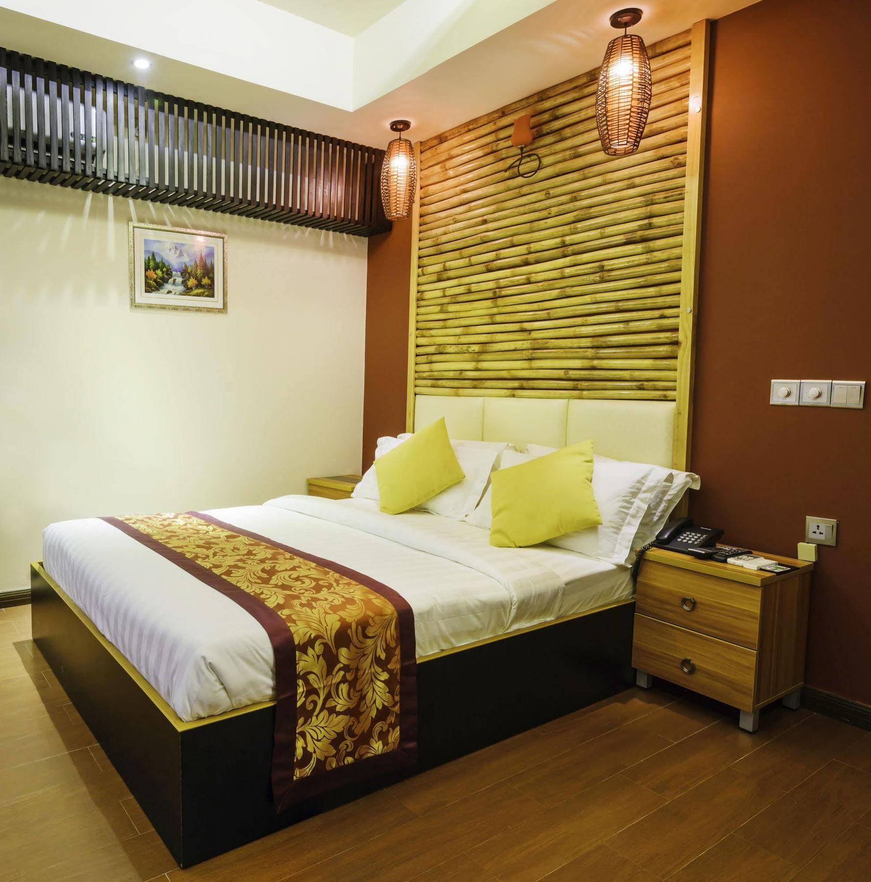 Clear Sky Inn Hulhumale Ngoại thất bức ảnh
