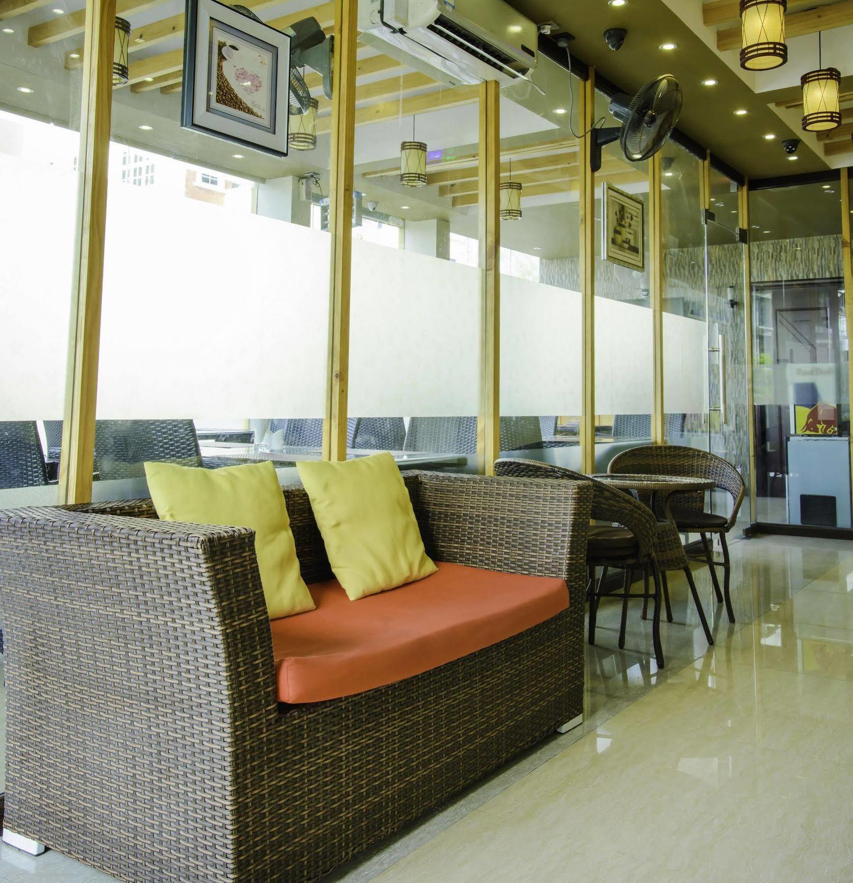 Clear Sky Inn Hulhumale Ngoại thất bức ảnh