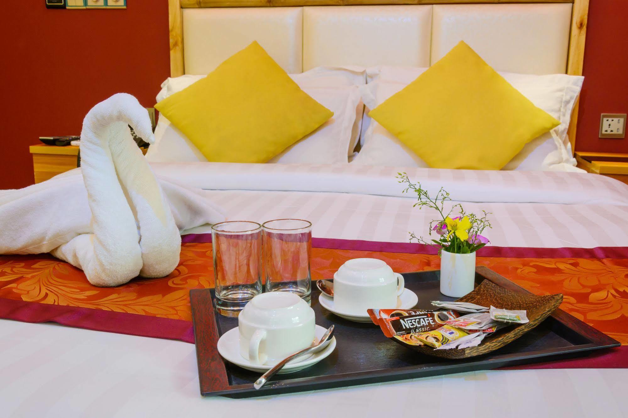 Clear Sky Inn Hulhumale Ngoại thất bức ảnh