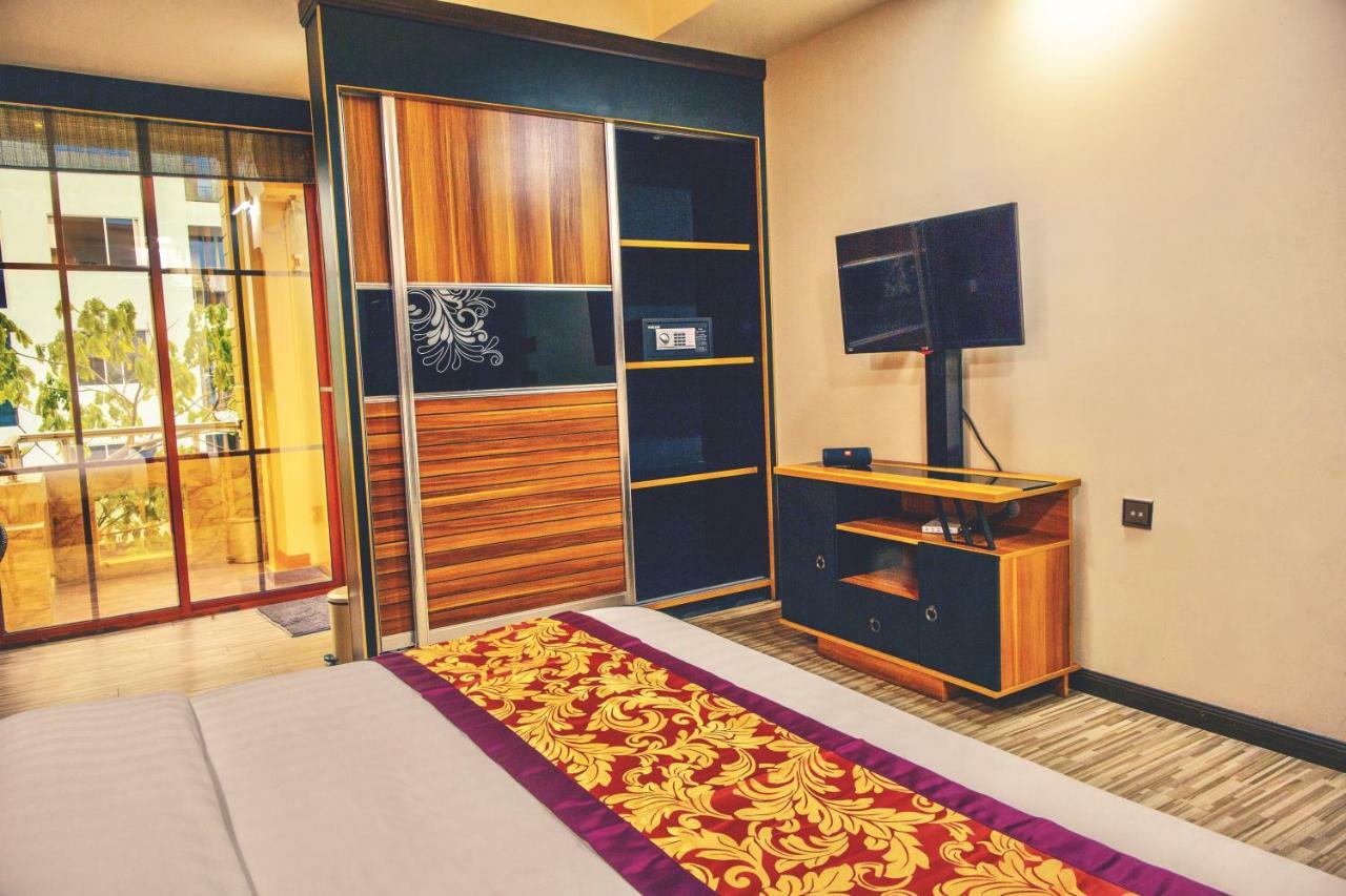 Clear Sky Inn Hulhumale Ngoại thất bức ảnh
