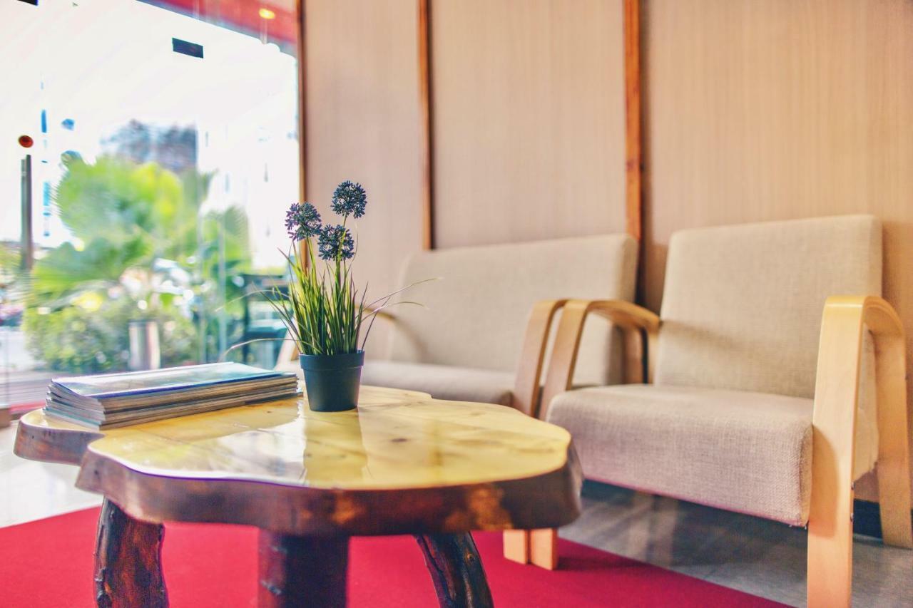 Clear Sky Inn Hulhumale Ngoại thất bức ảnh