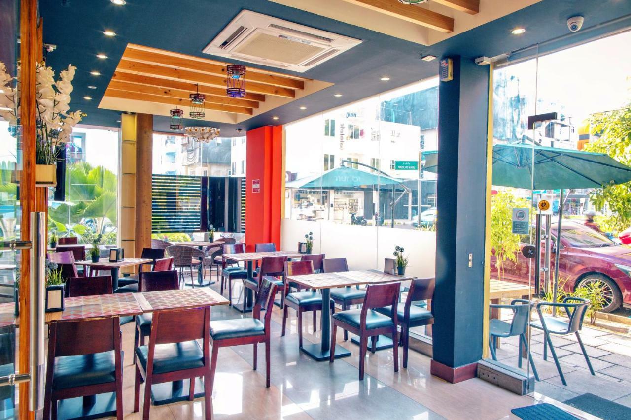 Clear Sky Inn Hulhumale Ngoại thất bức ảnh